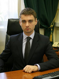Максим Травников