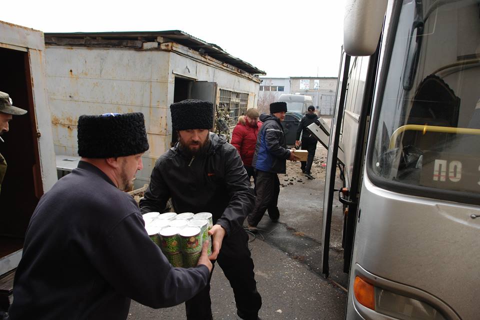 Казаки Горячевской казачьей общины доставили в ДНР более 10 тонн гуманитарного груза