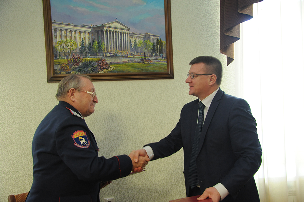 Министерство образования и науки области укрепляет сотрудничество с казаками