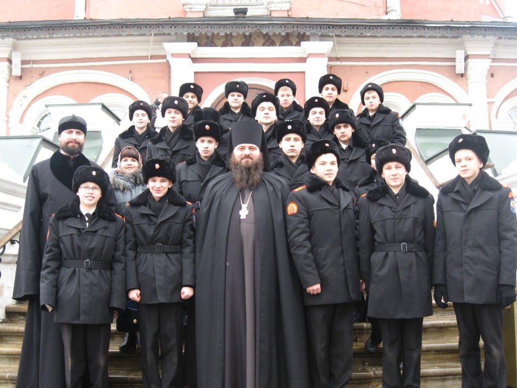 Кадеты МсККК им. М.А. Шолохова поклонились святыням Донского ставропигиального мужского монастыря