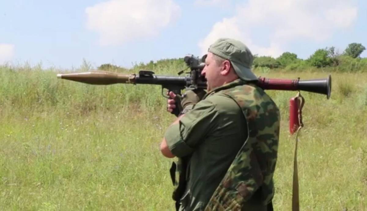 7 июля 2015 г. состоялись очередные плановые стрельбы личного состава казаков ССКО «Станица Казанская» на полигоне 247-го полка ВДВ