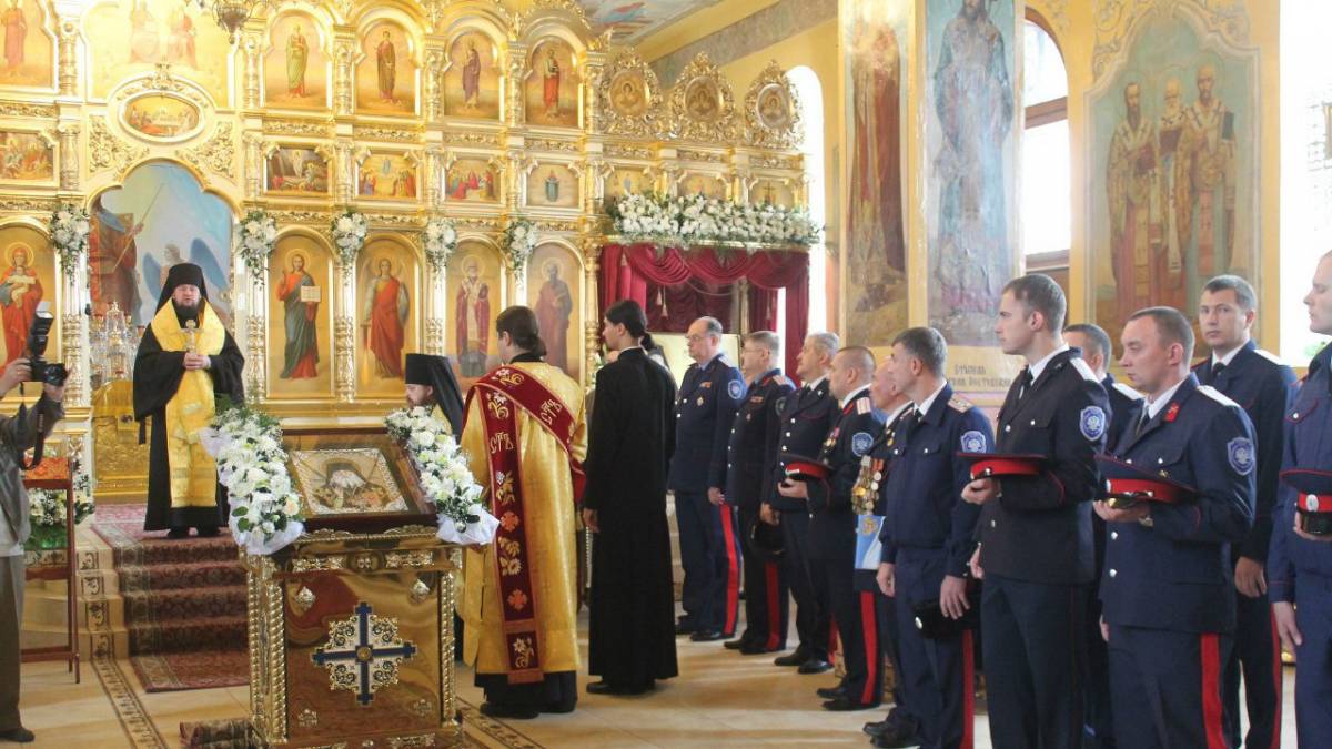 В Никольском храме г. Димитровграда состоялась торжественная присяга казаков