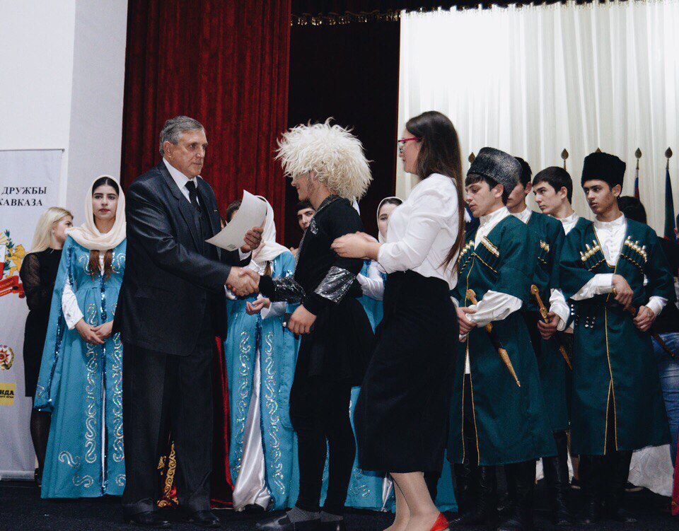 Фестиваль «Ромашковая Русь» сплотил студентов разных национальностей