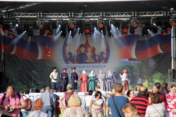 Фестиваль "Казачья станица Москва" посетили 85 тысяч человек