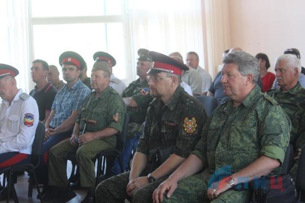 Первые 40 казаков получили удостоверения общественных инспекторов Минприроды ЛНР