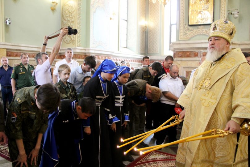Мощи святого князя Александра Невского в Ставрополе охраняют казаки
