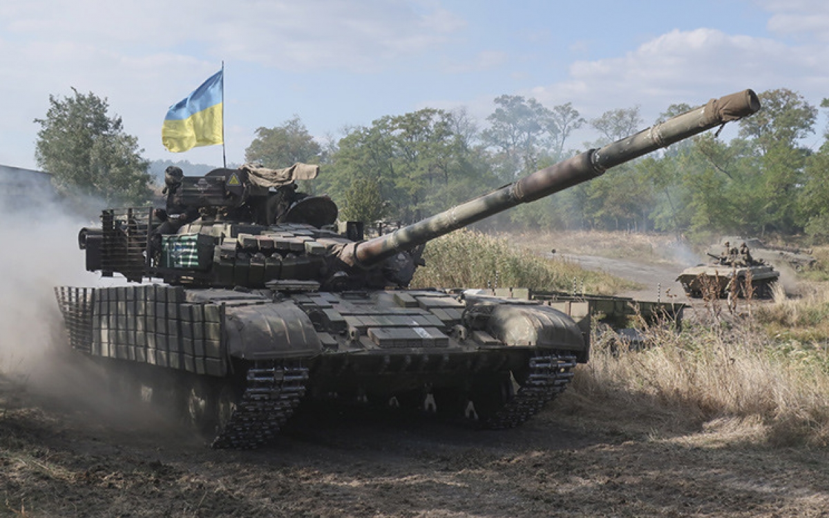 В Николаевской области Украины танк случайно обстрелял село в ходе учений
