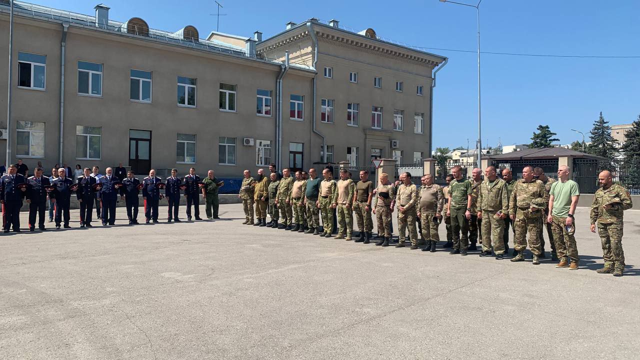 ВРоссийский атаман проводил на фронт казаков-добровольцев из Самары