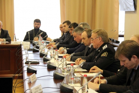 Работать над стабилизацией ситуации в Терском войске призвал казаков замполпреда в СКФО