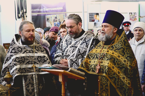 В Набережных Челнах проходит очередная православная выставка-ярмарка, посвященная казачеству