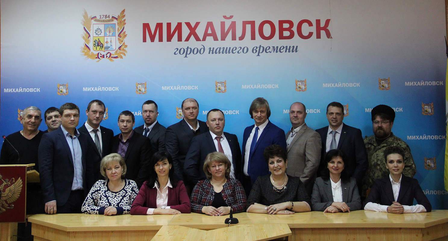 В Михайловске создана первая в крае казачья депутатская группа