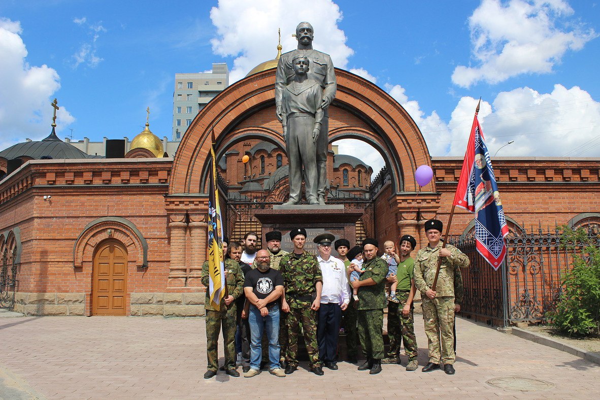 Новосибирске состоялось открытие памятника в честь Императора Николая II и Цесаревича Алексия