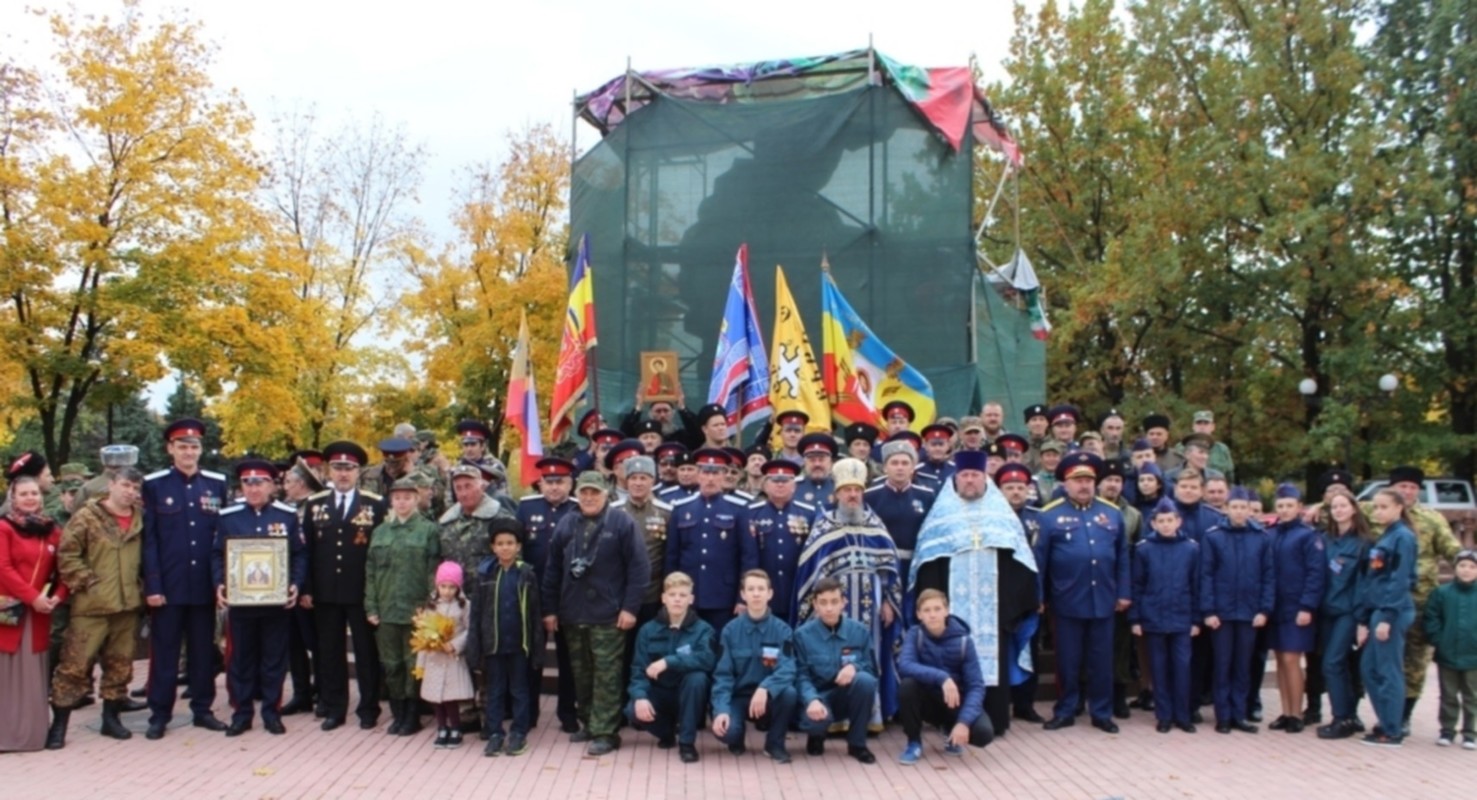 Казачьи гулянья в Луганске