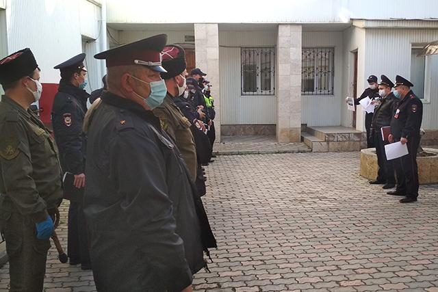 Феодосийские казаки совместно с полицией обеспечивают правопорядок в городе