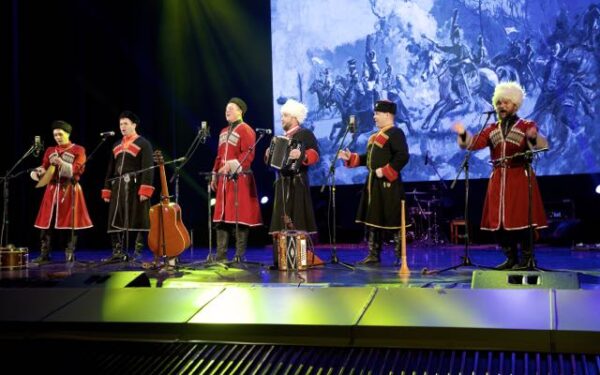 В Брянске впервые прошёл концерт казачьего ансамбля «Пересвет»