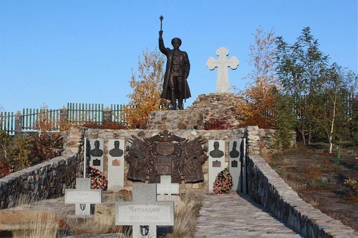 Депутат Госдумы от Ростовской области Шеин направит запрос в генпрокуратуру о законности размещения памятника