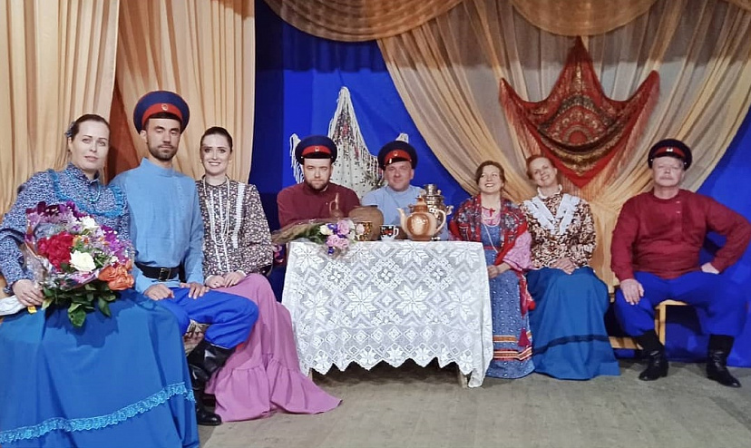 Потомственный казак создал ансамбль в Саратовской области