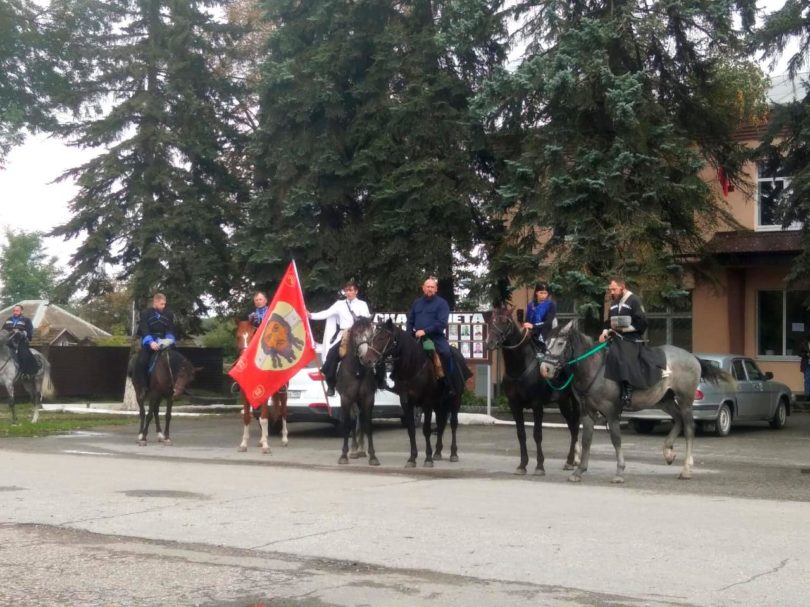 В Кировском городском округе начался казачий конный переход