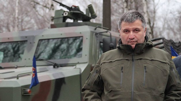 «Нация казаков и диссидентов»: Аваков призвал вернуть Крым силой и намекнул, что Зеленский строит карточный домик