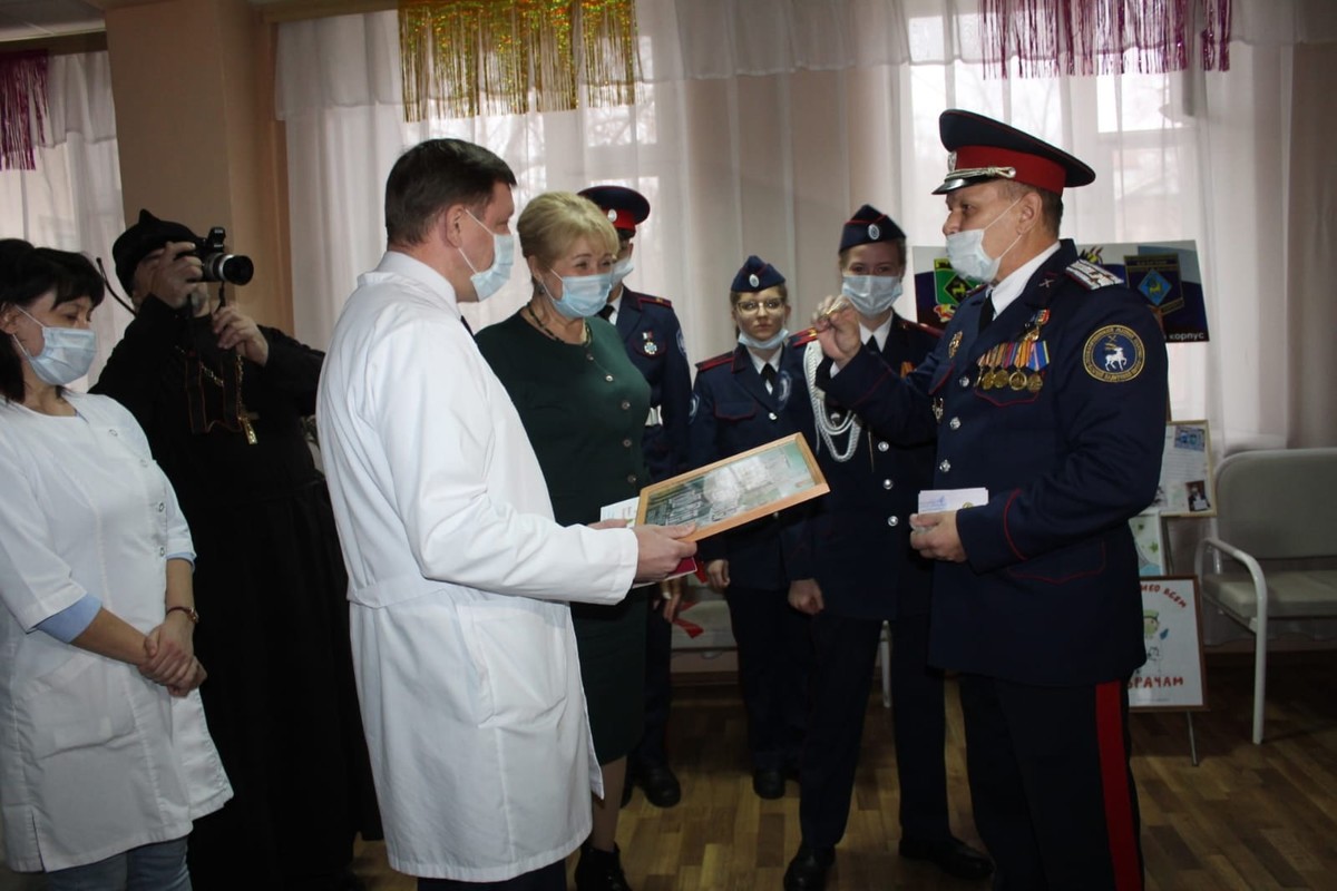 В Ростовской области прошла акция «Донские кадеты – с благодарностью врачам»