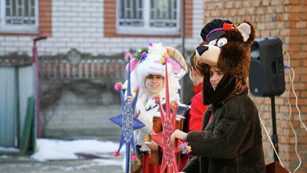 "Пришли святки – запевай колядки": зачем казаки проводят старинные обряды