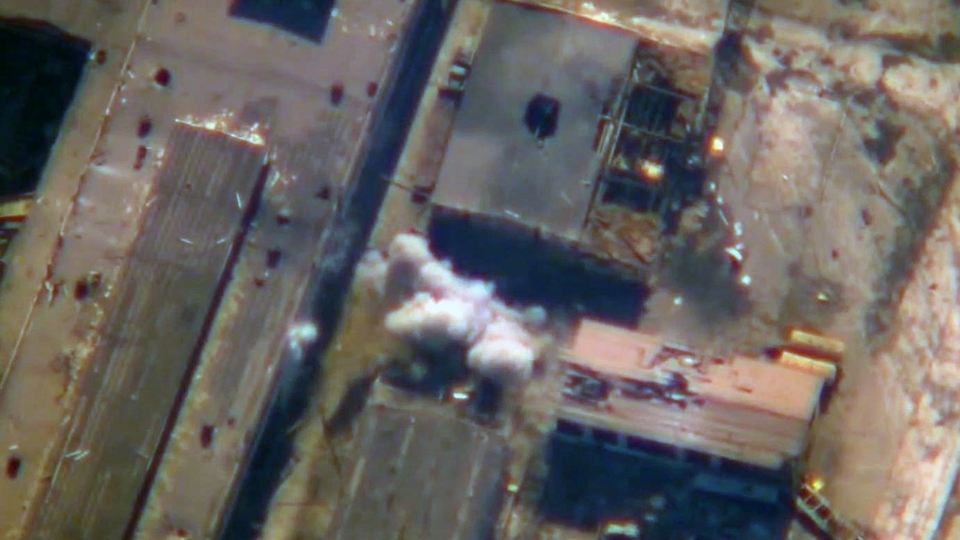 Минобороны опубликовало кадры уничтожения беспилотником танка ВСУ