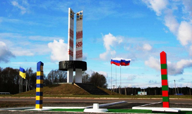 Власти Черниговской области начали процедуру ликвидации монумента «Три сестры», расположенного на границе России, Белоруссии